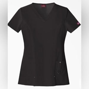Women’s XTREME stretch v neck scrub top